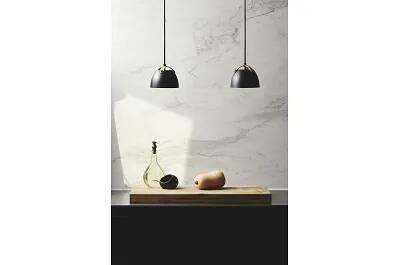Lampe suspension en métal noir et bois de chêne Ø16