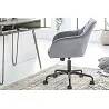 Chaise de bureau design en velours matelassé gris