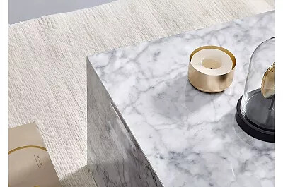 Table basse design rectangulaire aspect marbre blanc