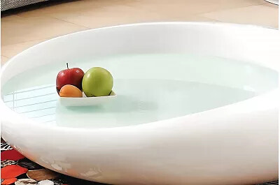 Table basse design en fibre de verre blanc laqué et verre opaque Ø100