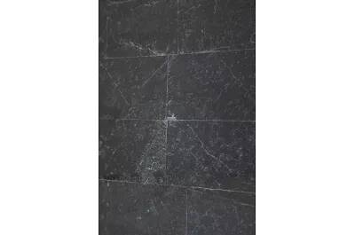 Table basse en pierre fossile noir