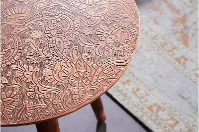 Table d'appoint en bois massif d'acacia marron et métal cuivré