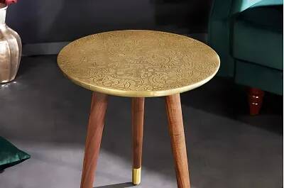 Table d'appoint en bois massif d'acacia marron et métal or antique