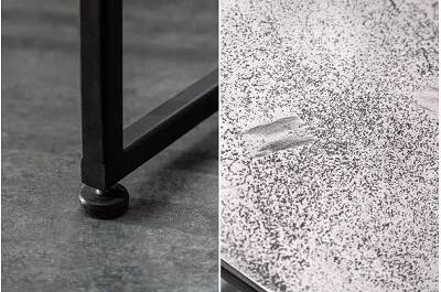 Set de 2 tables d'appoint gigognes en aluminium et métal noir