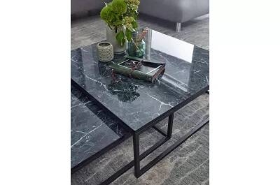 Table basse gigognes en aspect marbré noir et acier noir mat