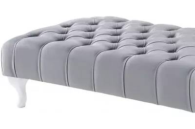 Table basse en velours capitonné gris et bois de hêtre blanc 100x60
