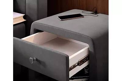Table de chevet en velours gris avec 2 ports 1 tiroir et 1 étagère
